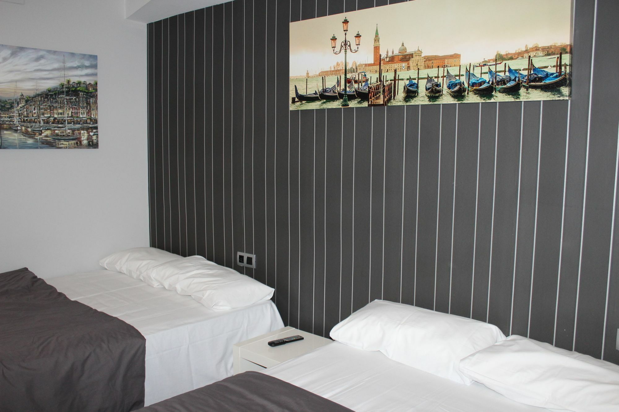 Bcn Condal Hostal Барселона Екстер'єр фото